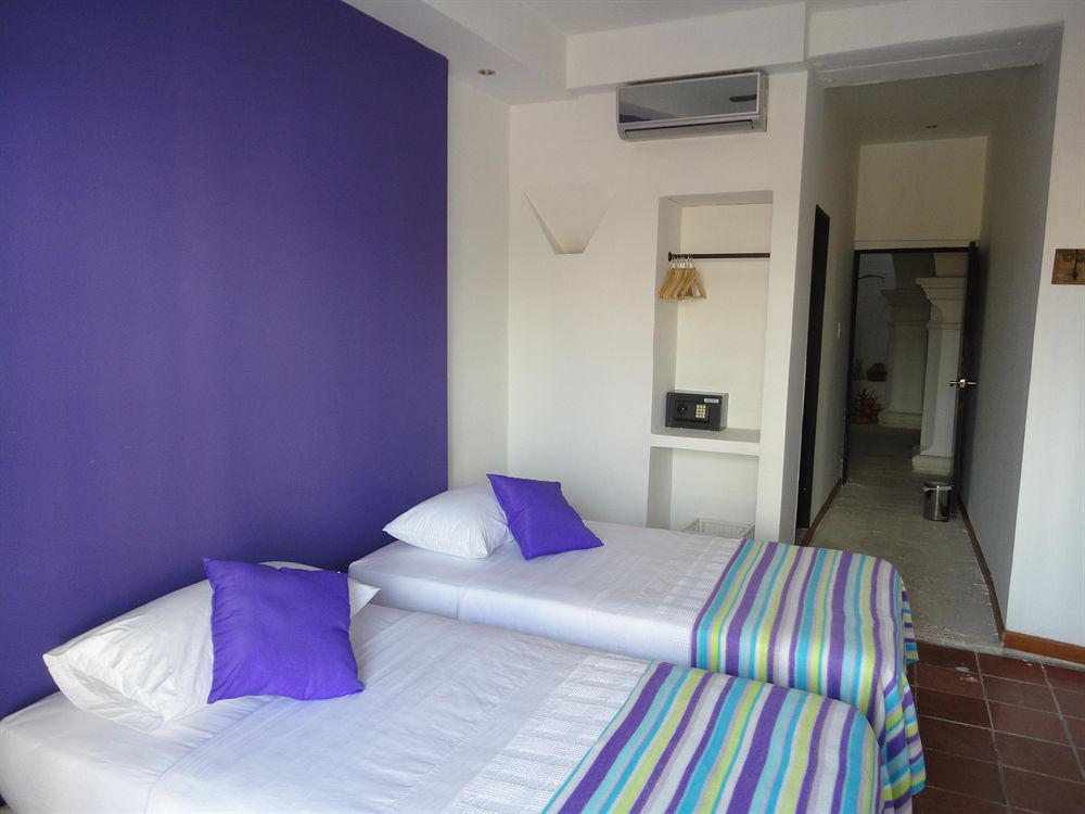 Hotel Torre Del Reloj Cartagena  Zimmer foto